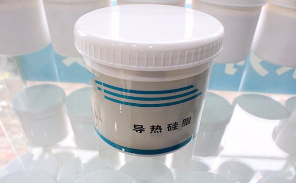 功率大的LED灯散热为什么要用屏蔽材料？