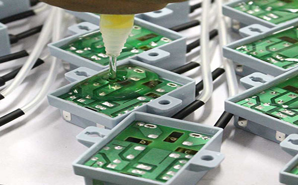 怎样挑选电子电器器材信越导热硅胶产品